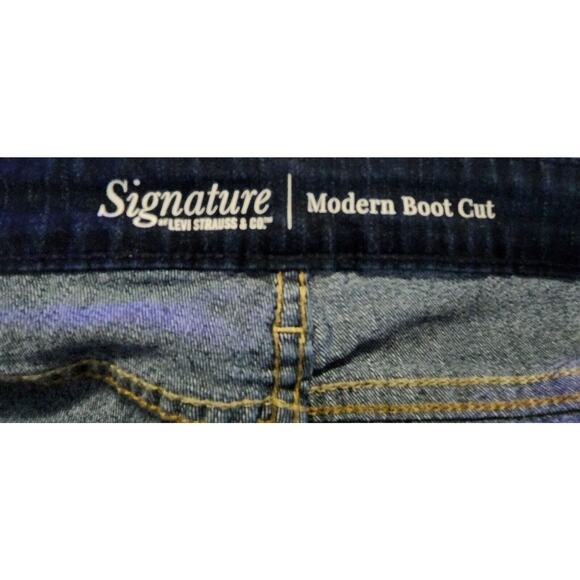 Levis Signature Womens Jeans 22M Modern Boot Cut Dark Wash Denim MINT CONDITION - Picture 6 of 6